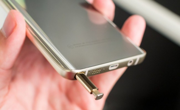 Samsung testuje dvě verze Galaxy Note 6: Čím se od sebe liší?