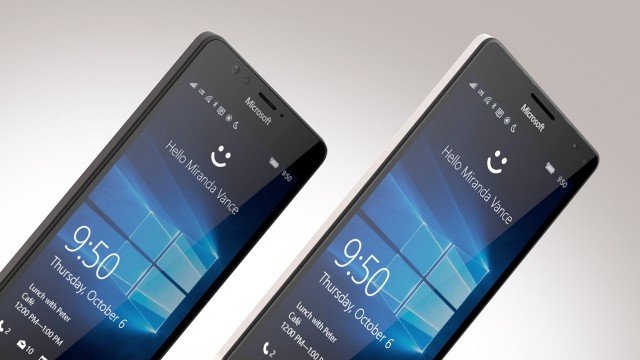 Microsoft se zbavuje neprodaných telefonů. K Lumii 950 XL přibalí zdarma Lumii 950