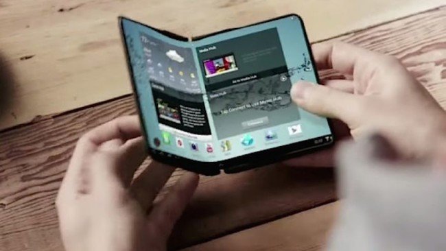 Změní Samsung pravidla hry? Nový patent prozrazuje skládací smartphone