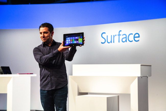 Surface Phone má přijít ve třech variantách, letos to ale nebude