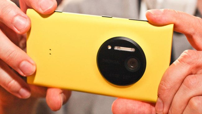 Bude Nokia znovu kralovat fotomobilům? Do firmy se vrátil spolutvůrce technologie PureView