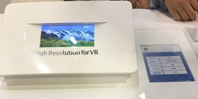 5,5" 4K displej, který se skvěle hodí pro virtuální realitu