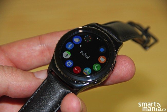 Chytré hodinky Samsung Gear S2 dostanou nové funkce a řadu vylepšení