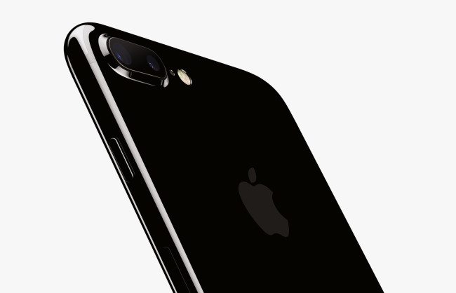 iPhone 7 v předobjednávkách trhá rekordy: Apple chce do konce roku prodat 100 milionů kusů