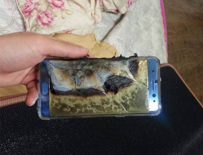 Galaxy Note7 popálil 6letého chlapce: Samsung plánuje vzdálenou deaktivaci nevyměněných kusů