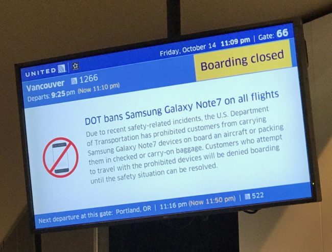 Nastoupit v USA do letadla s Galaxy Note7 je ilegální