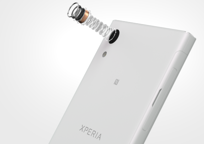 12_xperia_xa1_white_camera_components