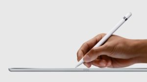 Stylus Apple Pencil kreslící na iPadu