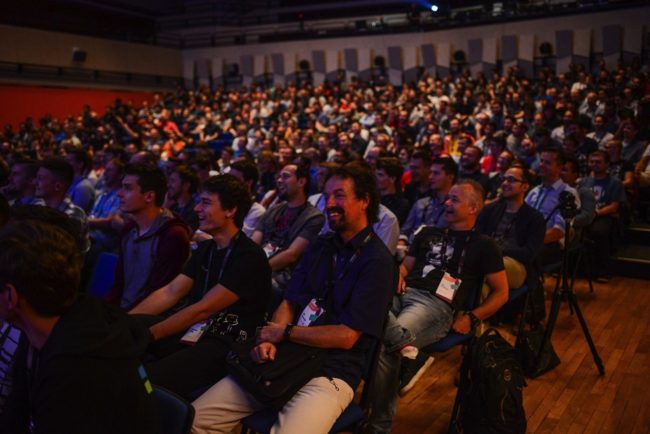Zájem o letošní ročník konference mDevCamp byl obrovský