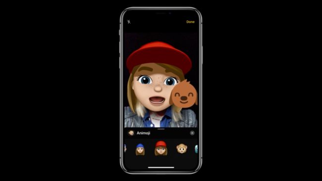 Vlastní memoji vytvořený v reálném čase ze snímaného obličeje