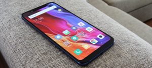 Xiaomi Mi 8 recenze