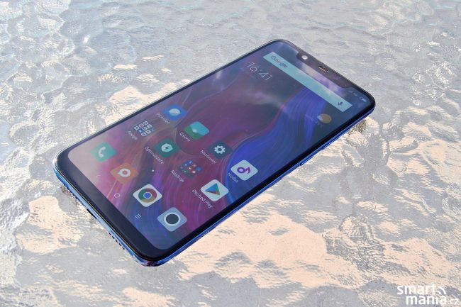 Xiaomi Mi 8 recenze