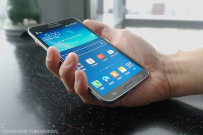 Samsung Galaxy Round z roku 2013