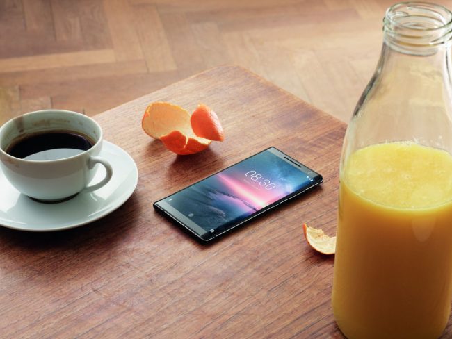Nokia 8 Sirocco povyšuje na Android 9.0 Pie