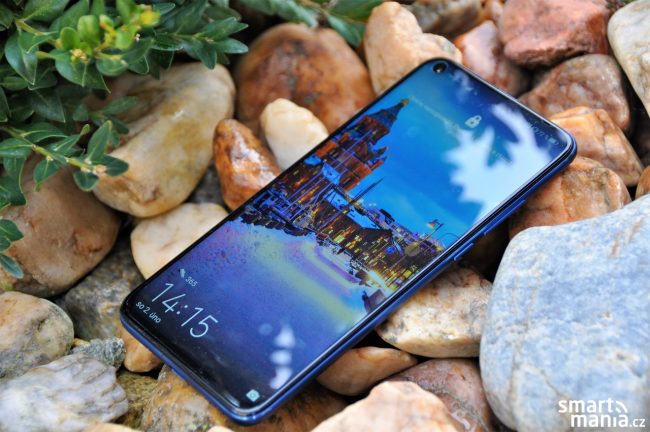 Honor View 20 recenze