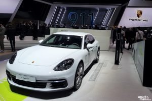 Porsche Panamera 4 E Hybrid SportTurismo Zeneva 2019 1