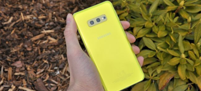 Samsung Galaxy S10e recenze: kompaktní a výkonný – SMARTmania.cz