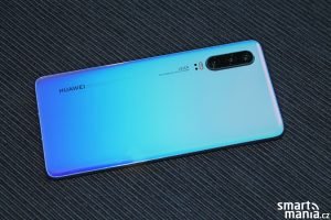 Huawei P30 v barvě Breathing Crystal