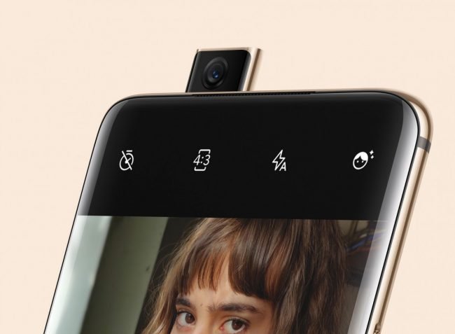 OnePlus 7 Pro nabízí výsuvnou selfie kamerku