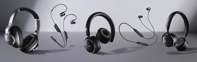 AKG sluchatka Samsung uvádí na trh pět nových sluchátek AKG. Známe české ceny