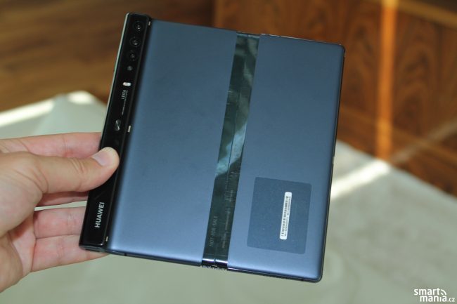 Huawei Mate X 01