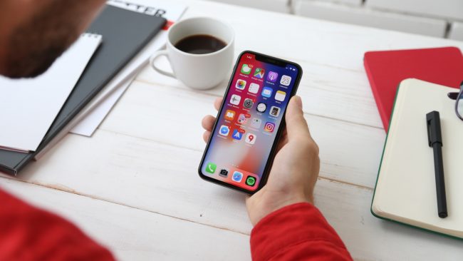 aplikace apps smartphone iphone X