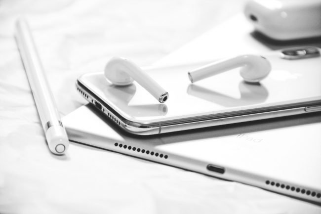 apple airpods iphone