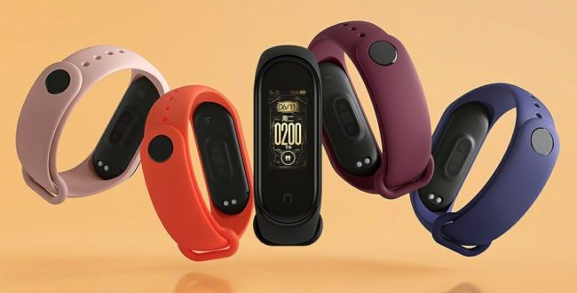 mi band 4 2 O Xiaomi Mi Band 4 je zájem. Výrobce prodal přes milion kusů