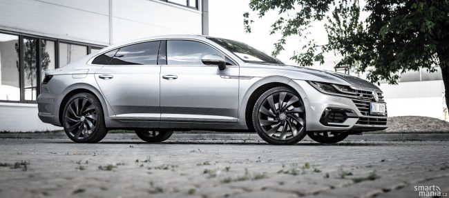 Arteon by měl vzbuzovat emoce. A to se daří. Arteon by měl vzbuzovat emoce. A to se daří.