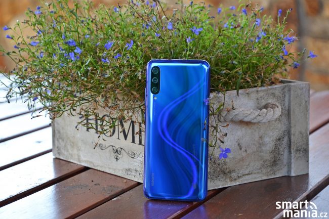 Xiaomi Mi A3 ve variantě Not just Blue