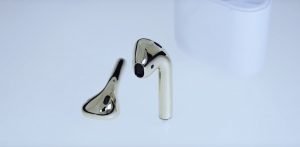 18karatové airpods sluchatka apple