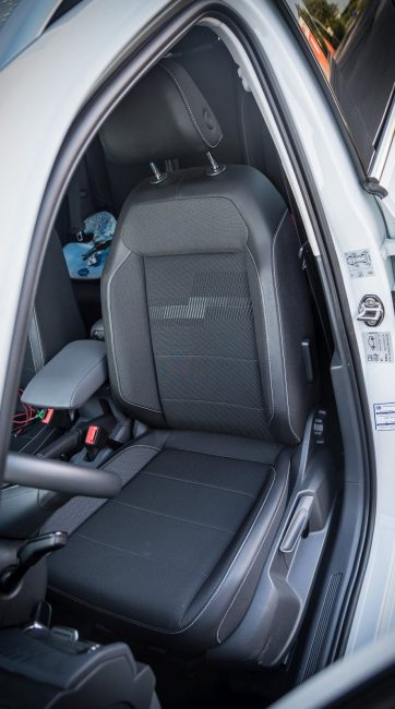 Takhle komfortní sedadlo byste u malého auta nečekali.