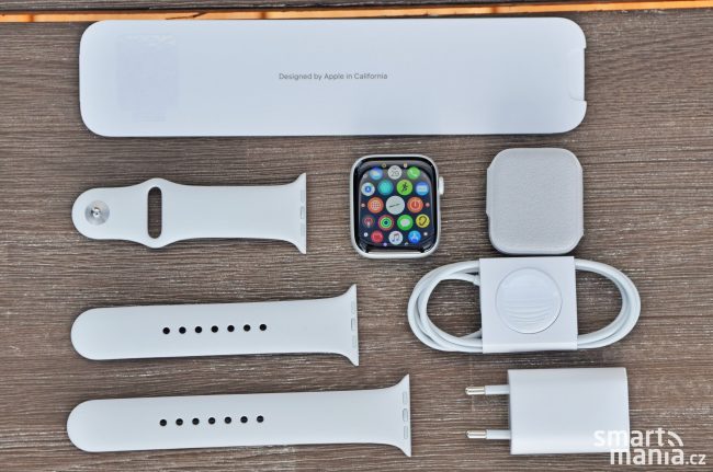 Apple Watch Series 5 a obsah balení
