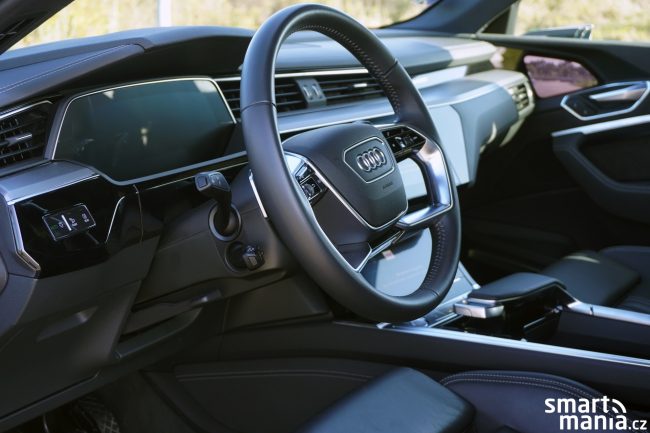 Audi e tron 09