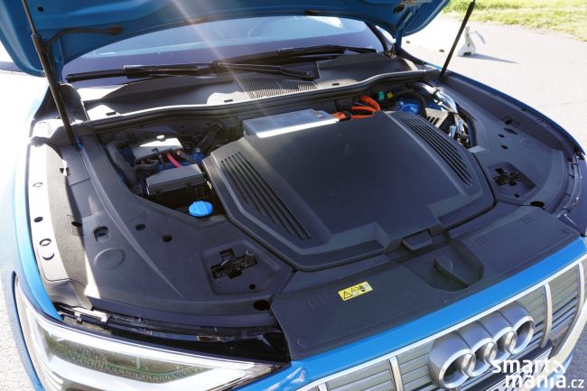 Audi e tron 10