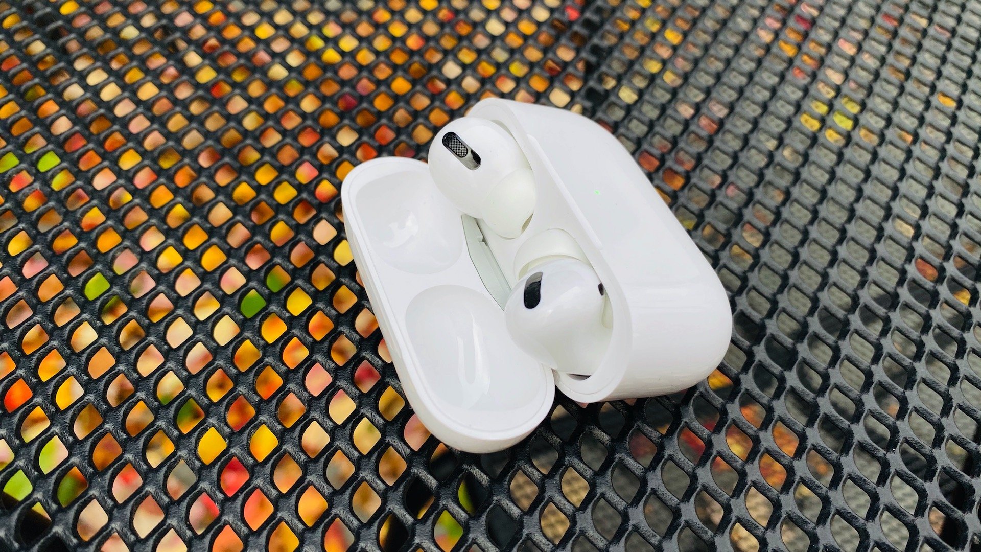 AirPods Pro: otestovali jsme novou generaci sluchátek od Applu