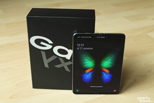 Samsung Galaxy Fold 19
