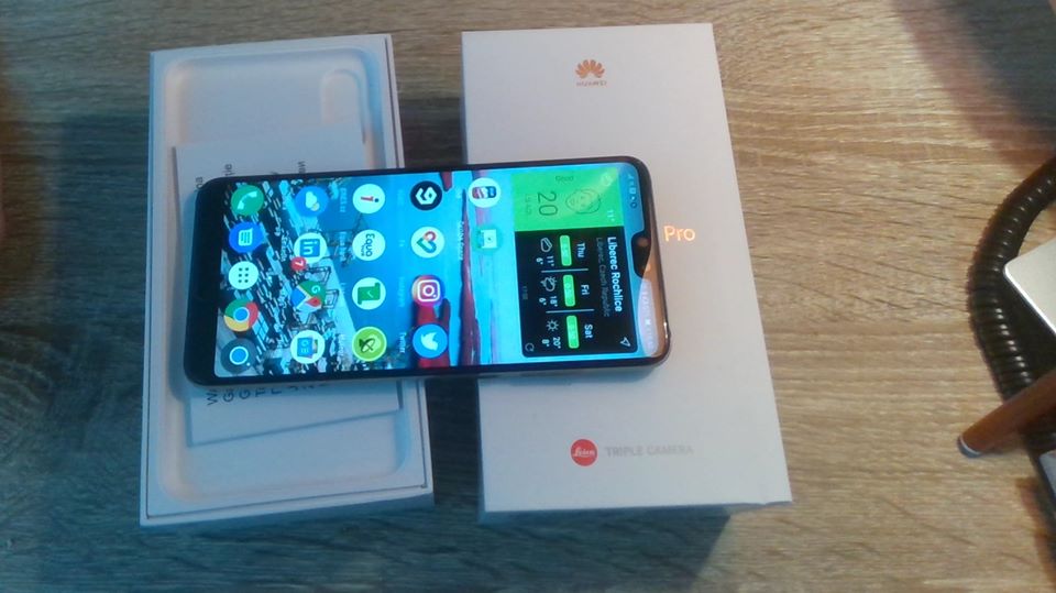 Huawei P20 PRO, MODRÝ 6/128GB,jako NOVÝ-max