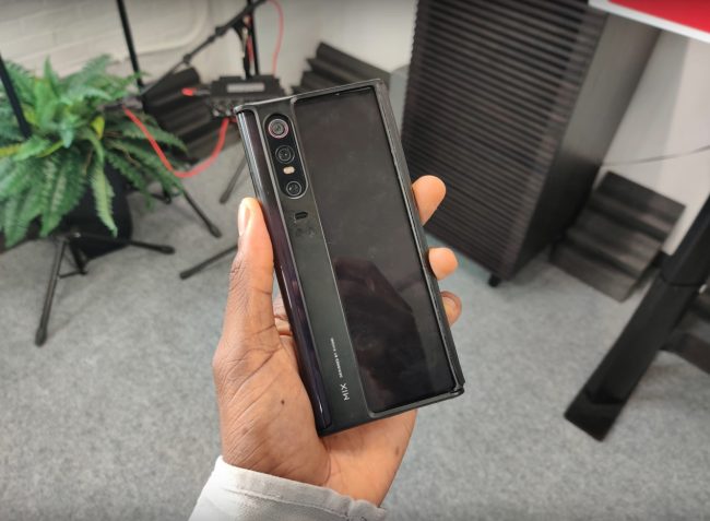 mkbhd Mi mix Alpha 4
