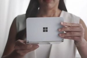 Komunikátor Microsoft Surface Duo