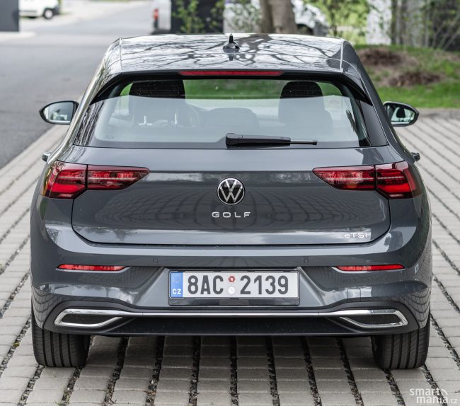 Nový hybridní motor nese označení eTSI. Pokud se řidič snaží, umí být velmi úsporný. Nový hybridní motor nese označení eTSI. Pokud se řidič snaží, umí být velmi úsporný.