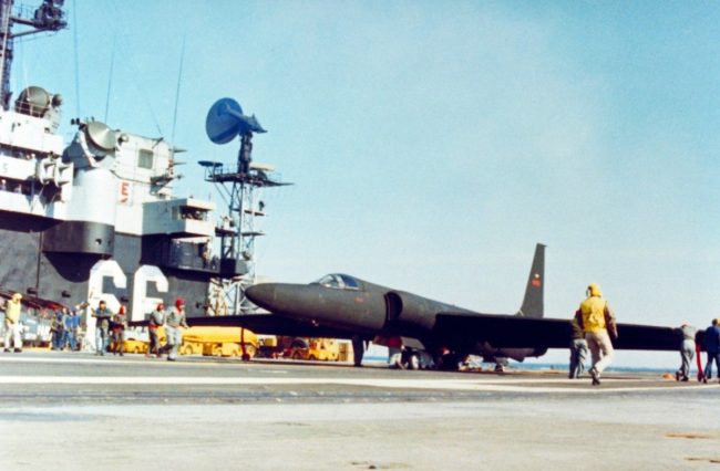 lockheed u 2 letadlova lod lockheed u 2 letadlova lod
