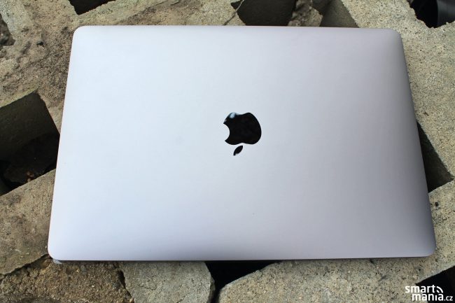 MacBook Air 2020 05
