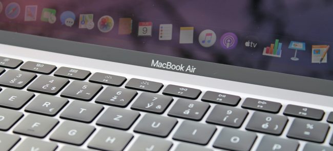 MacBook Air 2020 recenze