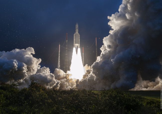 Ariane 5 liftoff 2