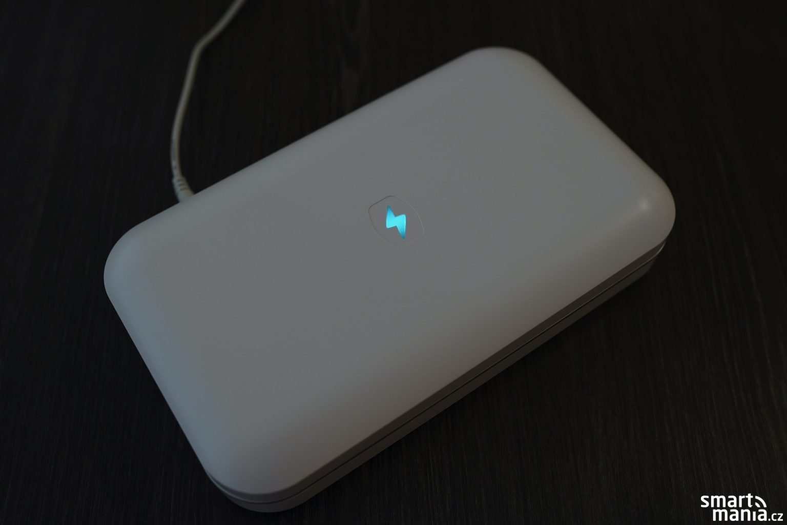 Test UV čističky PhoneSoap jednou možná bude součástí každé domácnosti SMARTmania.cz