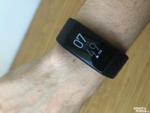Fitbit Charge 4 01