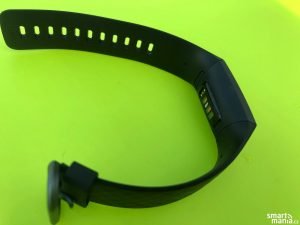Fitbit Charge 4 08