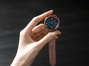 01 galaxywatch3 lifestyle image