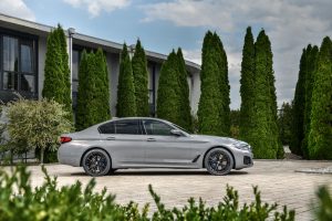 BMW 545e xDrive Sedan